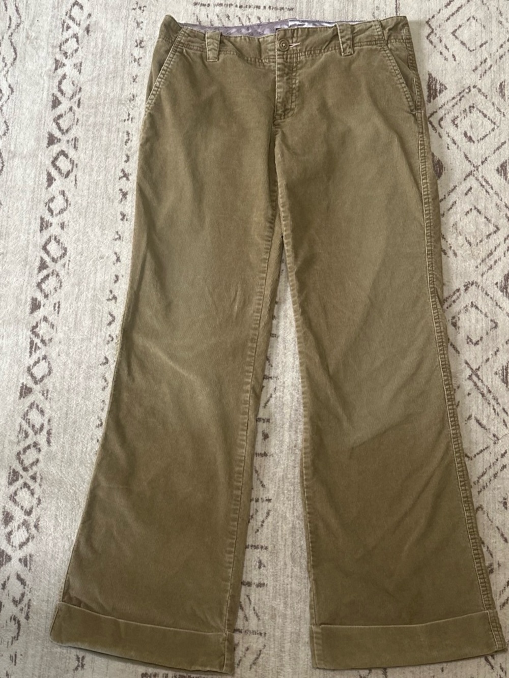 American Eagle Women’s Tan/Khaki Corduroy Jeans